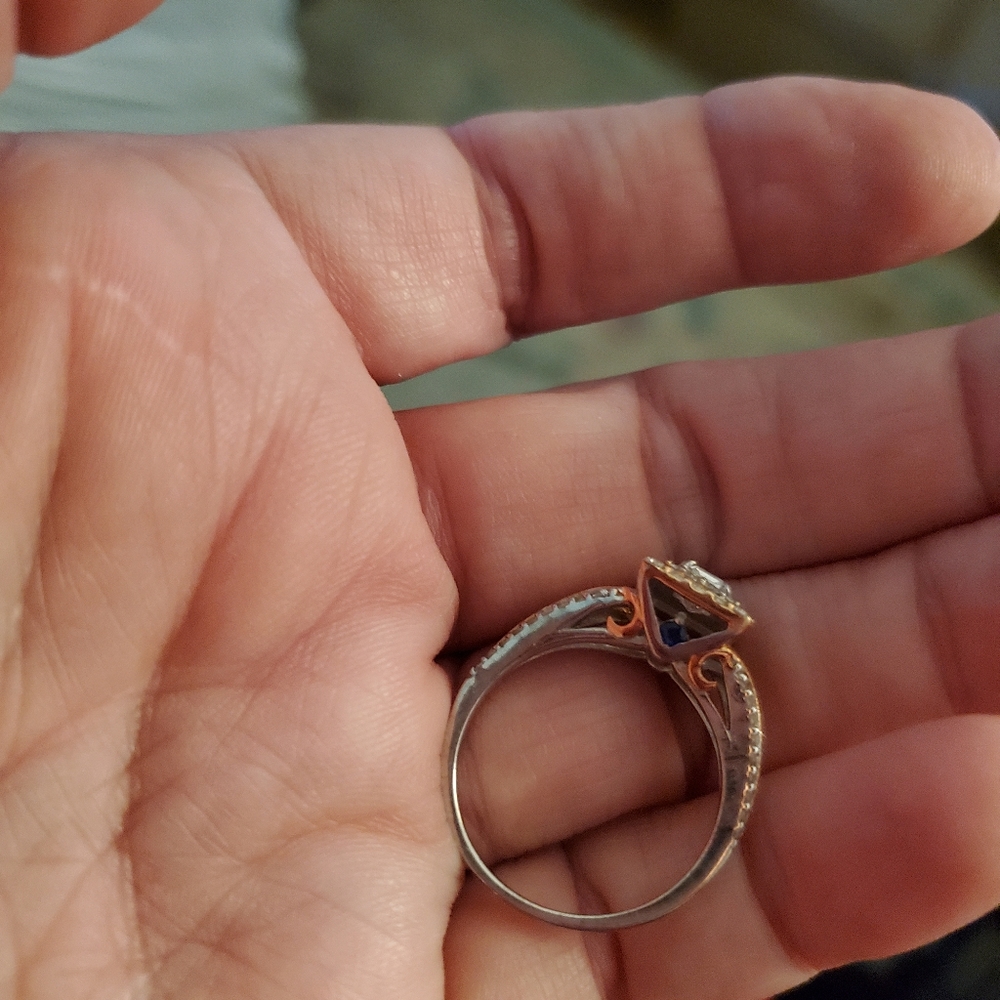 Womens size 9 ring silver and gold